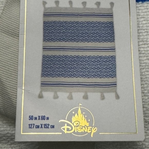 NWT DISNEY Throw Blanket Plaid Manta - Picture 4 of 5